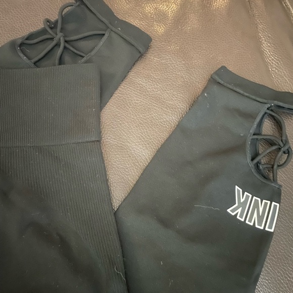 PINK Victoria's Secret Ultimate Black Leggings - Picture 3 of 4